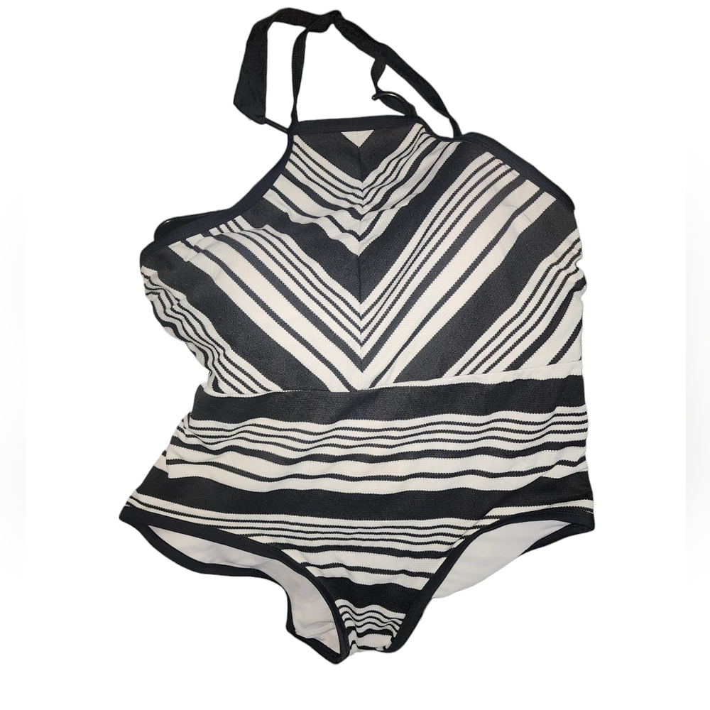 Womens Time And Tru Black And White One Piece Swimsuit Size XL